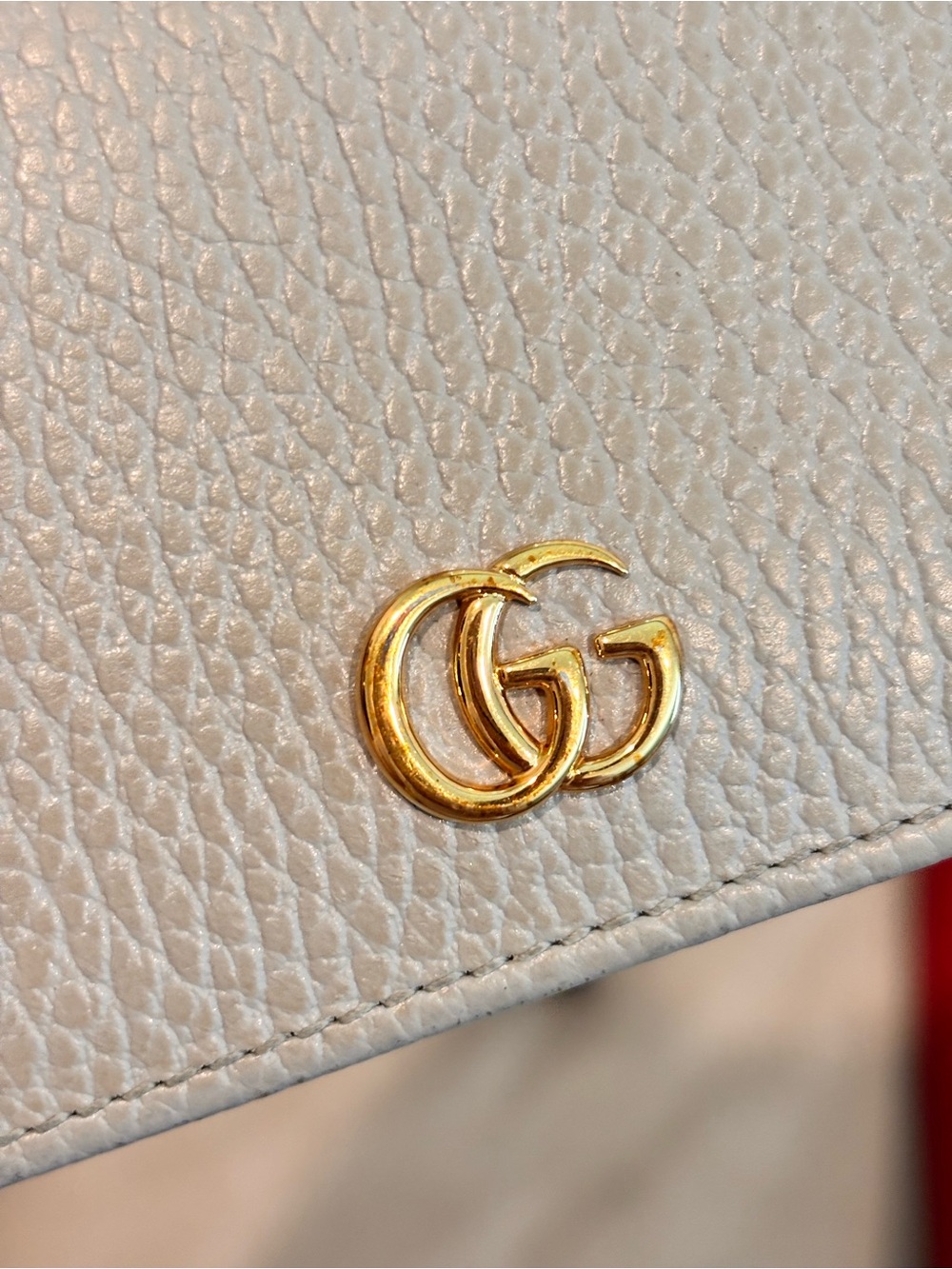 GUCCI GG Marmont Light Gray Pebbled Leather Compact Wallet W/ Box - Picture 10 of 16